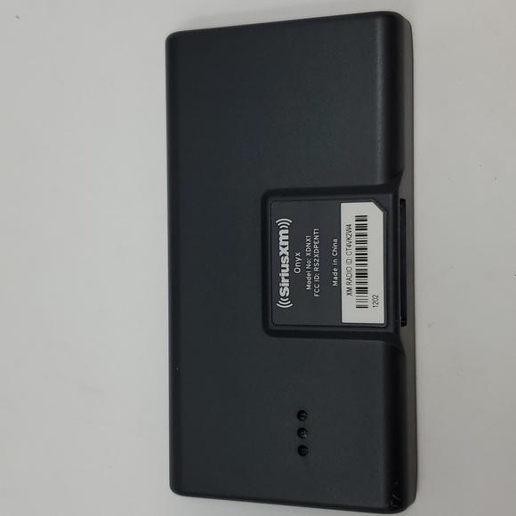 Sirius XM Satellite Radio XM Onyx XDNX1V1 XM Radio + Vehicle Kit New Open Box - Picture 12 of 12